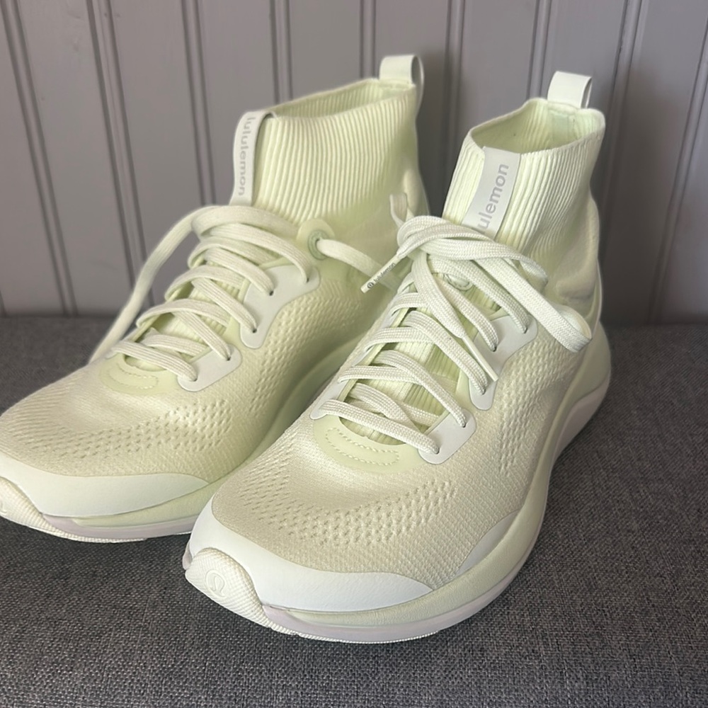 lululemon athletica Women's Light Green Sneakers
